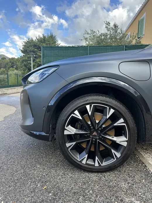 Cupra Formentor mat — jante et pneu — Auto Detailing 06, Nice