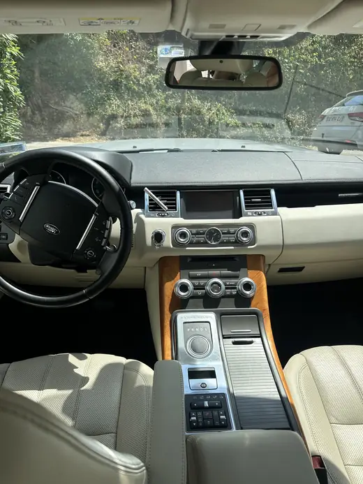 Console et boiseries dépoussiérées et protégées — Auto Detailing 06, Nice